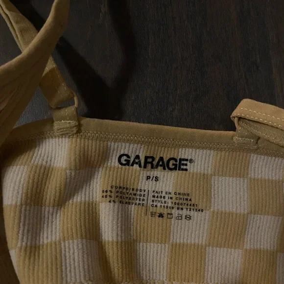 GARAGE TANK - Picture 4 of 6